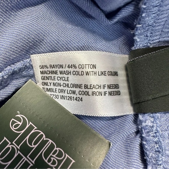 Wild Fable Woman’s pull on shorts Blue with Medium New With Tags - Picture 3 of 8